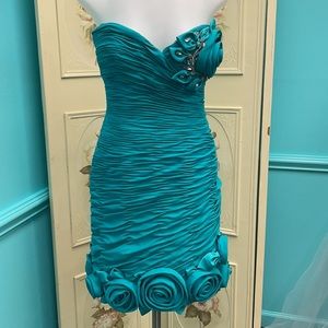 Cute 80’s inspired party dress.